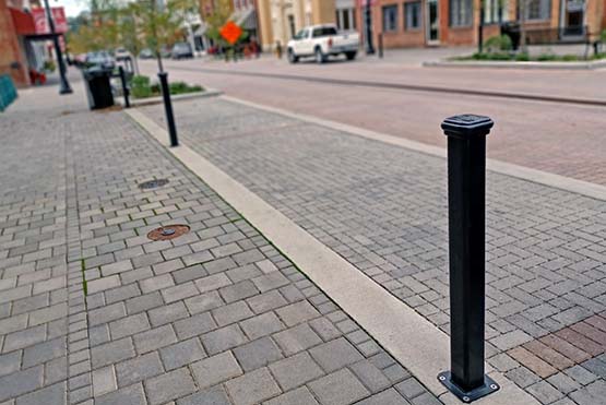Huntingtburg bollards on street